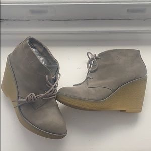 ❤️2for20❤️ Grey Wedge Booties